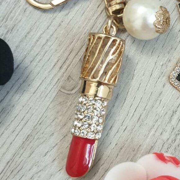 Women Red Lipstick Key Chain Keyring Handbag Charm Backpack Pendant Accessory - Picture 2 of 2